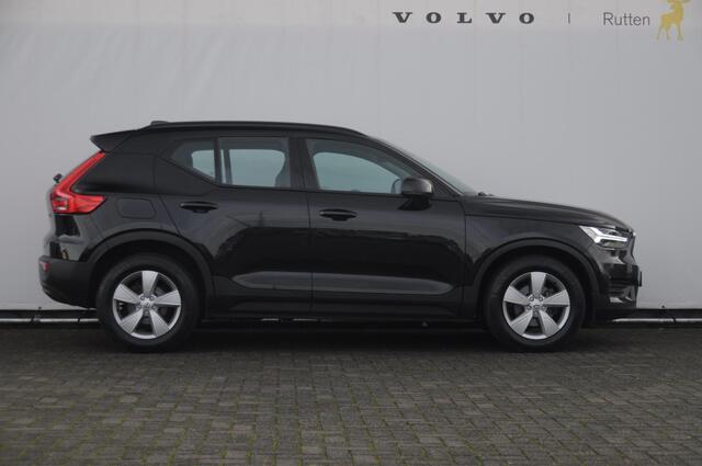 Volvo XC40 T3 163PK / Cruise control / Parkeersensoren met camera / Automatisch climate control / Bluetooth / Metallic lak / Lichtmetalen velgen