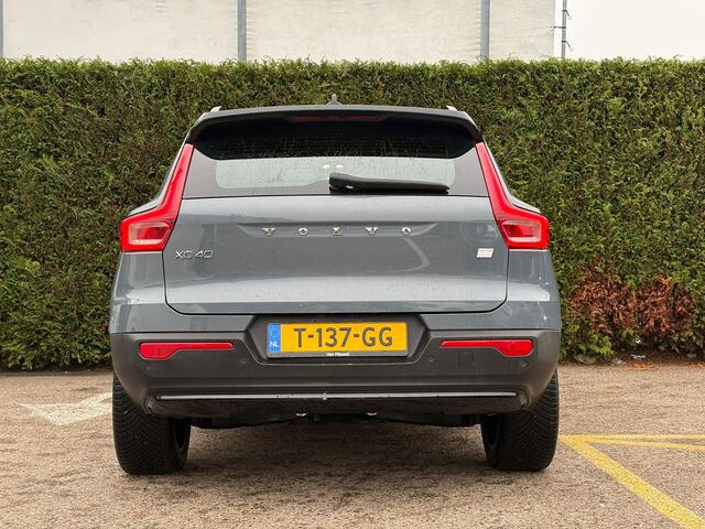 Volvo XC40 Recharge Plus 70 kWh | BLIS | Stoel/Stuur Verwarming | Pilot Assist |