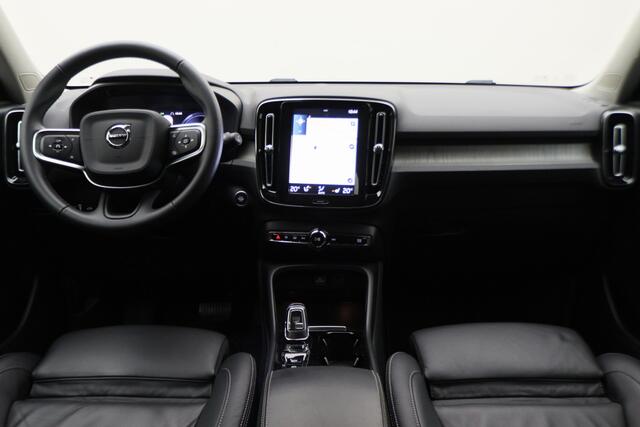 Volvo XC40 1.5 T4 Recharge Inscription Leer, Pilot Assist, Camera, Apple Carplay, Keyless, LED, 19"