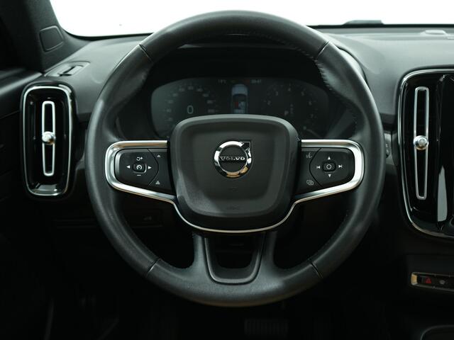 Volvo XC40 2.0 B4 198PK INSCRIPTION | Panoramadak | Trekhaak | Harman/Kardon