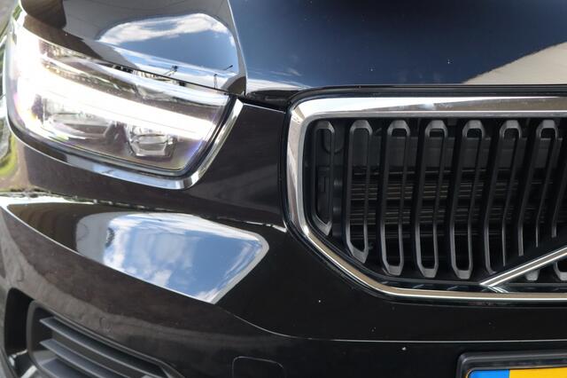 Volvo XC40 1.5 T3 | Geen import | Camera | Schuifdak | Carplay