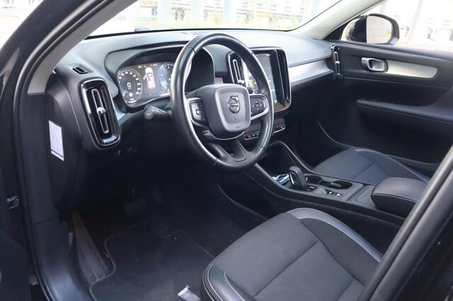 Volvo XC40 1.5 T3 | Geen import | Camera | Schuifdak | Carplay