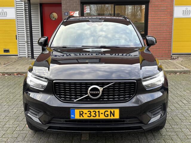 Volvo XC40 1.5 T5 262pk Twin Engine R-Design ACC LED Camera 19''