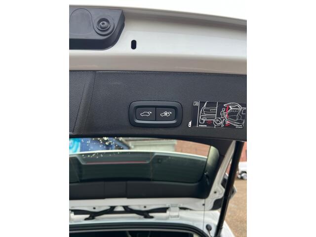 Volvo XC40 1.5 T5 Recharge Inscription Expression | Adap. Cruise | Apple Ca