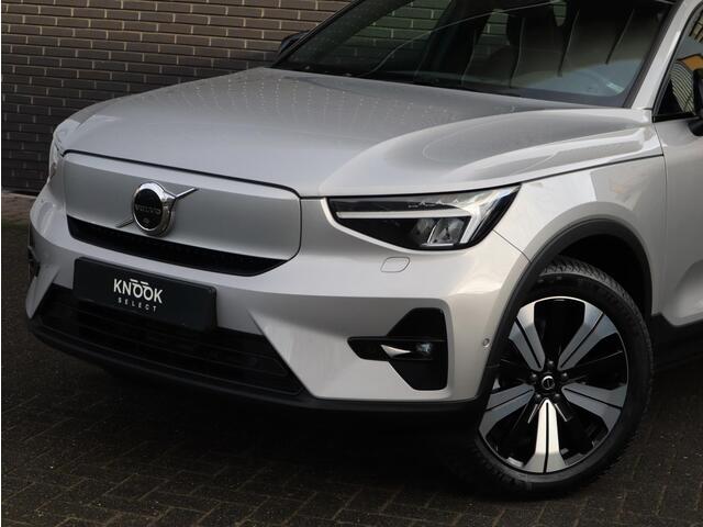 Volvo XC40 Recharge Twin Ultimate 78 kWh / Panoramadak / Stoelverwarming / Parkeersensoren voor+achter / Apple Carplay/Android Auto / 19 Inch / LED / Harman Kardon