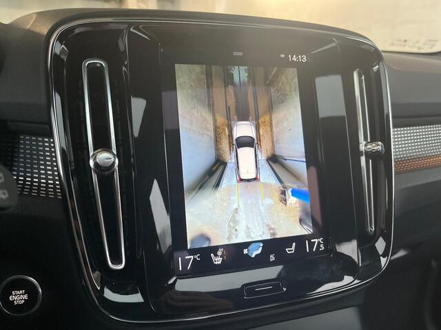 Volvo XC40 1.5 T4 Recharge R-Design | Panorama dak | Trekhaak | 360° camera | stoel/stuur verwarming | Adaptieve cruise control | Harman & Kardon |