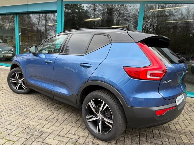 Volvo XC40 2.0 B4 R DESIGN SPORT CarPlay, Camera, TrHaak, Bursting Blue