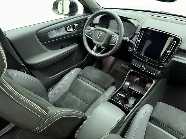 Volvo XC40 T5 262pk Plus Dark / Nubuck / Elektr. verstelbare stoelen / Stoel/- en stuurverwarming / Trekhaak /