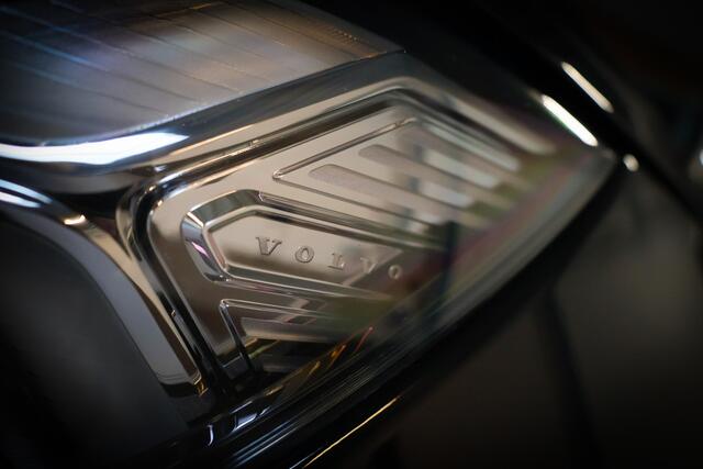 Volvo XC40 1.5 T5 Recharge Inscription Expression Trekhaak/ACC/Camera/Keyless/Elek. klep/LED/19"