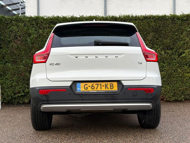 Volvo XC40 T4 Momentum | BLIS | Leder | H&K Audio
