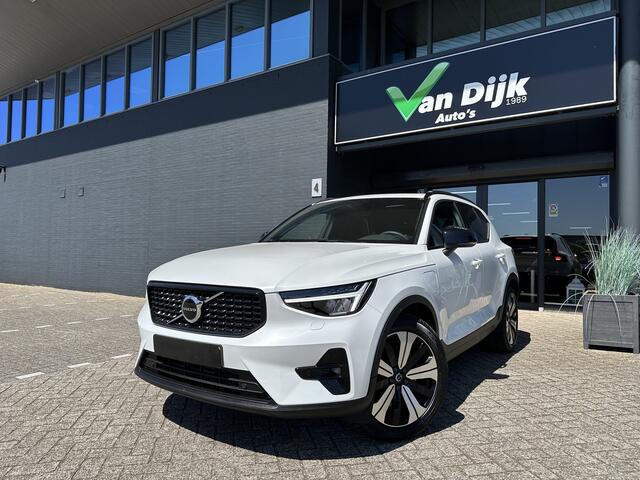 Volvo XC40 1.5 T4 Plug-in hybrid Ultimate Dark