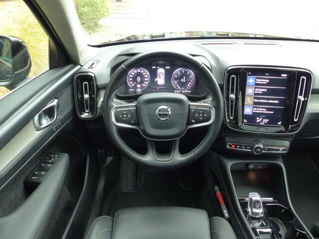 Volvo XC40 T4 Inscription | Panoramadak | Leder | Elektr. stoelen & memory