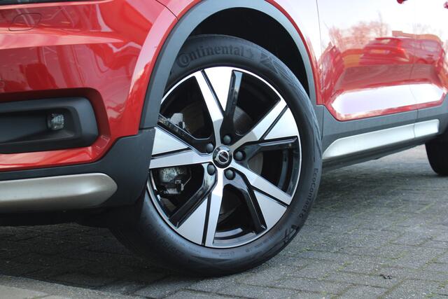 Volvo XC40 Recharge P8 AWD R-Design | Schuif/kanteldak | BLIS | Adapt. Cruise | Camera | Verw. Stoel & Stuurwiel