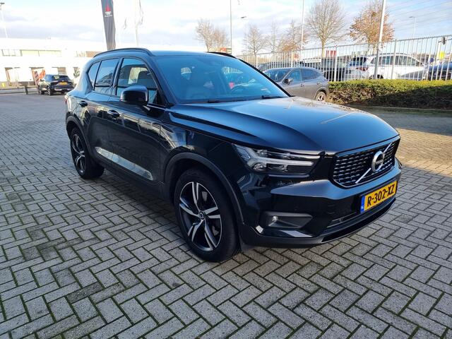 Volvo XC40 1.5 T5 Recharge R-Design | Navigatie | Stoelverwarming | Trekhaak |