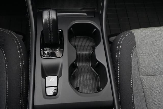 Volvo XC40 1.5 T5 Recharge Inscription 262pk Panoramadak/Navigatie/360Camera