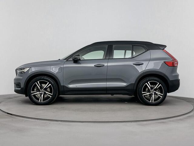 Volvo XC40 1.5 T5 Recharge R-Design Expression | Climate Pack | Cruise Control | Navigatie | Lichtmetalen velgen 18"| Panorama-Dak