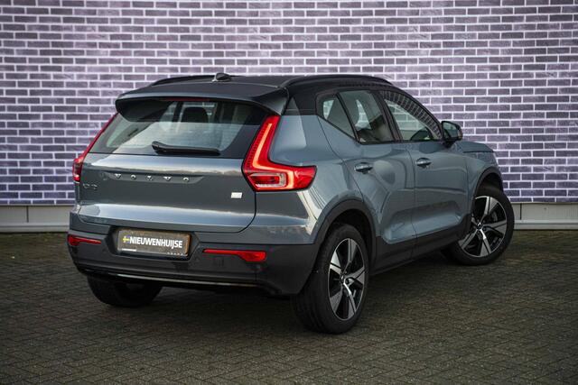 Volvo XC40 Recharge P8 AWD R-Design | Trekhaak | Harman Kardon Audio | Stoel-/Stuurverwarming | Panoramadak | 360° camera | Leder | BLIS |