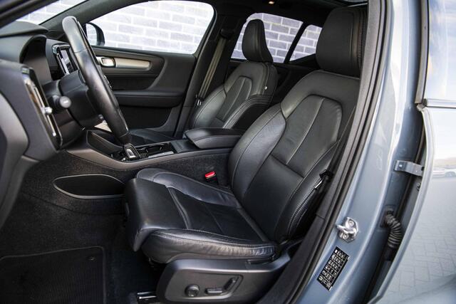 Volvo XC40 Recharge P8 AWD R-Design | Trekhaak | Harman Kardon Audio | Stoel-/Stuurverwarming | Panoramadak | 360° camera | Leder | BLIS |