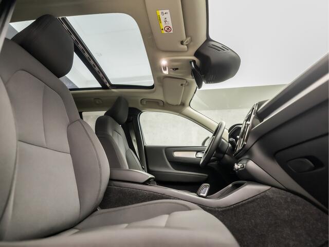 Volvo XC40 1.5 T5 Recharge Inscription 262Pk Automaat (PANORAMADAK, DEALER ONDERHOUDEN, KEYLESS ENTRY, APPLE CARPLAY, STUUR/STOEL VERWARMING, STANDKACHEL, SPORTSTOELEN, NIEUWSTAAT)