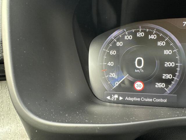 Volvo XC40 1.5 T5 Recharge Inscription | Pano | H&K | Leder | Adaptive CC | 360Cam | occasion