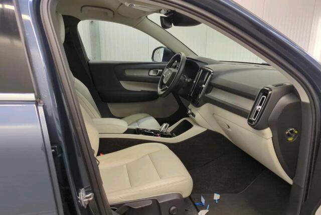 Volvo XC40 1.5 T5 Twin Engine 262 pk Inscription Leer Navi Camera Parkeersensoren v+a Stoelverwarming 19 Inch Velgen Elek.Achterklep Led Koplampen Plug In Hybride Recharge NL Auto lage Kilometerstand