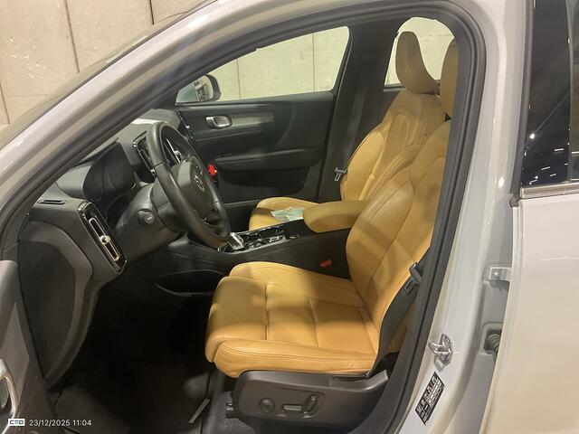 Volvo XC40 1.5 T4 Recharge Inscription PANO | VOL LEER | TREKH. | MEMORY