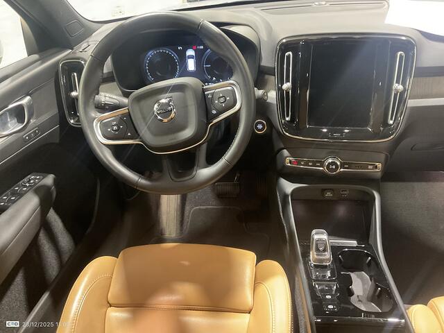 Volvo XC40 1.5 T4 Recharge Inscription PANO | VOL LEER | TREKH. | MEMORY