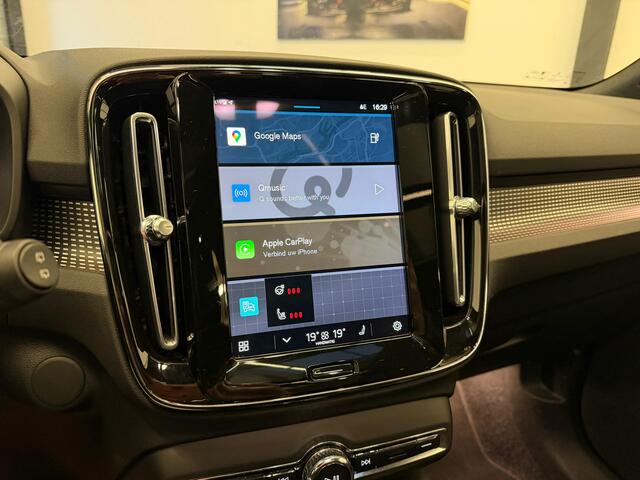 Volvo XC40 Recharge P8 AWD R-Design / Org Nederlands / Panoramadak / BTW / Trekhaak / Harman Kardon /