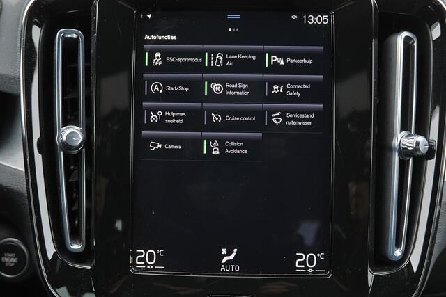 Volvo XC40 T2 Momentum Business - IntelliSafe Assist - Parkeercamera achter - Parkeersensoren voor & achter - Apple Carplay & Android Auto - High Performance audio - Extra getint glas - 18' LMV