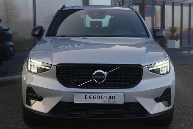 Volvo XC40 1.5 T5 262 PK Plug-In Hybrid Plus Dark, Leder-Alcantara, Harman/Kardon Sound, Winterpakket