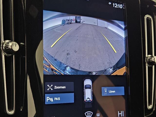 Volvo XC40 1.5 T2 Momentum Business LED | Keyless | achteruit rij camera | Parkeersensoren vóór achter | Adaptieve cruise control | AppleCarPlay |
