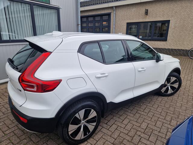 Volvo XC40 1.5 T5 Twin Engine Momentum Pro NL Auto | Verw.stoelen