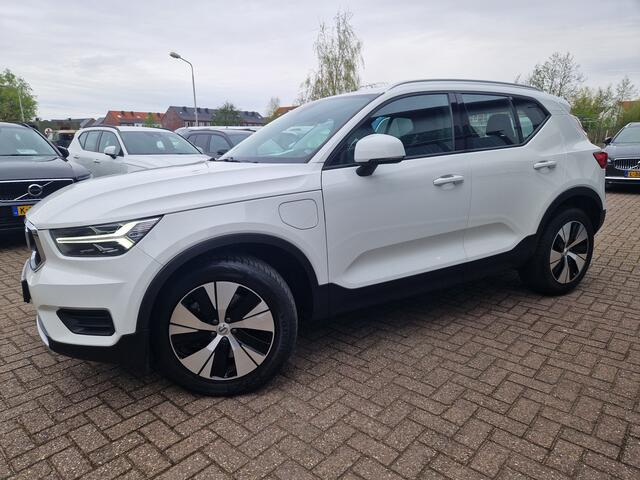 Volvo XC40 1.5 T5 Twin Engine Momentum Pro NL Auto | Verw.stoelen