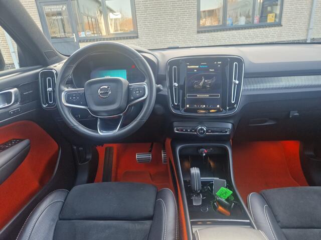 Volvo XC40 Recharge P8 AWD R-Design PACK LOUNGE 360 | Pano | Harman Kardon