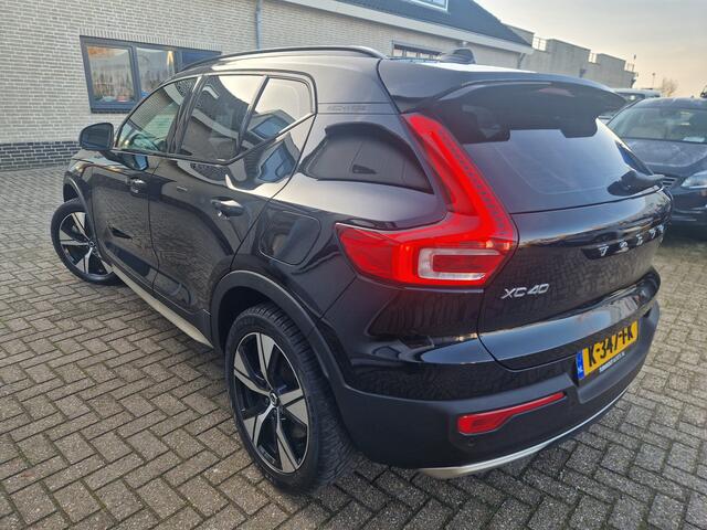 Volvo XC40 Recharge P8 AWD R-Design PACK LOUNGE 360 | Pano | Harman Kardon