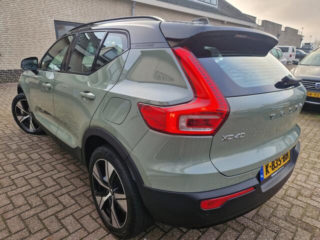 Volvo XC40 Recharge P8 AWD R-Design Park Assist Pack