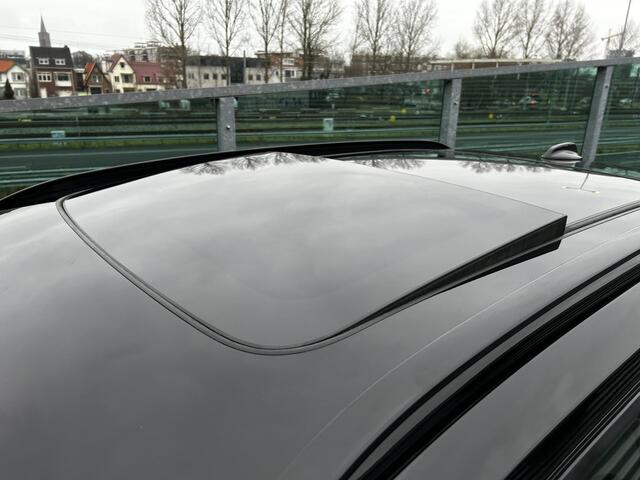 Volvo XC40 Recharge P8 AWD R-Design Panoramadak, Trekhaak semi elektrisch wegklapbaar, Stoelverwarming, Stuurverwarming, Driver assist, BLIS, Adaptive cruise, Harman Kardon Premium audio, Parkeer camera 360Gr.