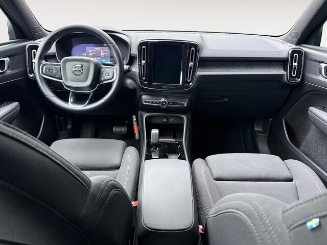 Volvo XC40 Single Motor Extended Range Plus 82 kWh | Stoelverwarming | Pilot Assist | achteruitrijcamera | Keyless Entry |