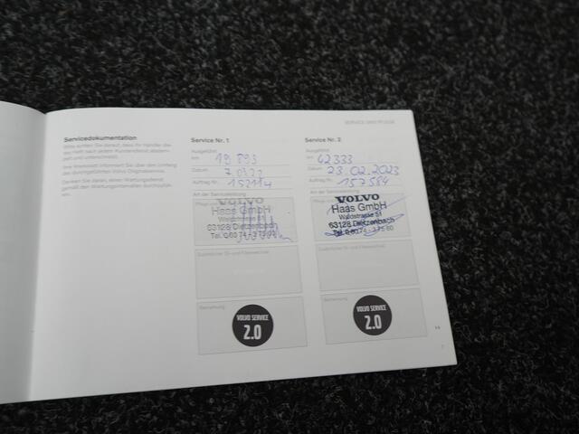 Volvo XC40 T5 Recharge R-Design Plug In Hybrid 263pk Dealer O.H. PHEV | Adaptive Cruise | Camera | Lederen Sportstoelen Memory & Verwarmd | Apple Carplay | Stuur Verwarmd | 19"L.M | Virtual | Blis | Navigatie | DAB |