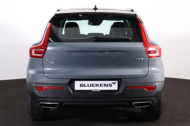 Volvo XC40 T5 Recharge Inscription - Panorama/schuifdak - IntelliSafe Assist & Surround - Harman/Kardon audio - Parkeercamera achter - Parkeersensoren voor & achter - Draadloze tel. lader - 19' LMV