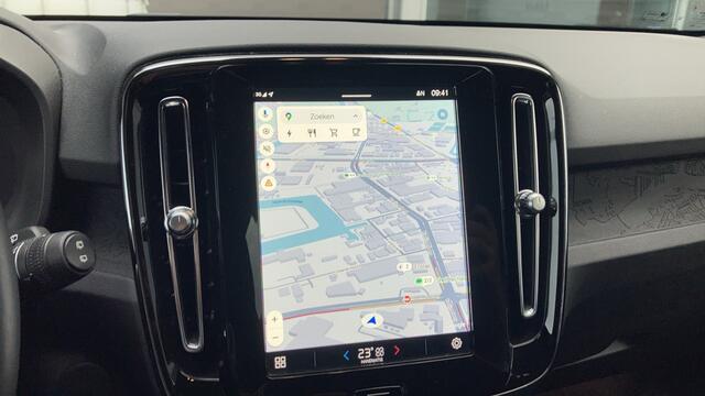 Volvo XC40 Single Motor 238pk Essential 69 kWh Navigatie Trekhaak Android/Carplay Full-LED Camera keyless