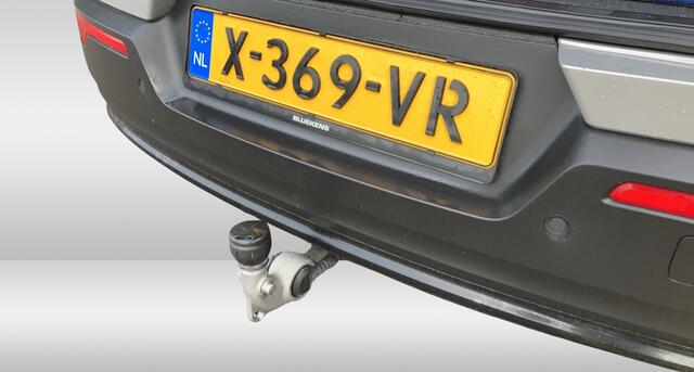 Volvo XC40 Single Motor 238pk Essential 69 kWh Navigatie Trekhaak Android/Carplay Full-LED Camera keyless