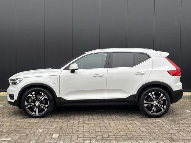 Volvo XC40 1.5 T5 Recharge R-Design / Leder / 360 camera / Pan. dak / Trekhaak / Allseason / Elekt stoel. /