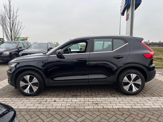 Volvo XC40 T4 Recharge Inscription Expression | Parkeercamera |