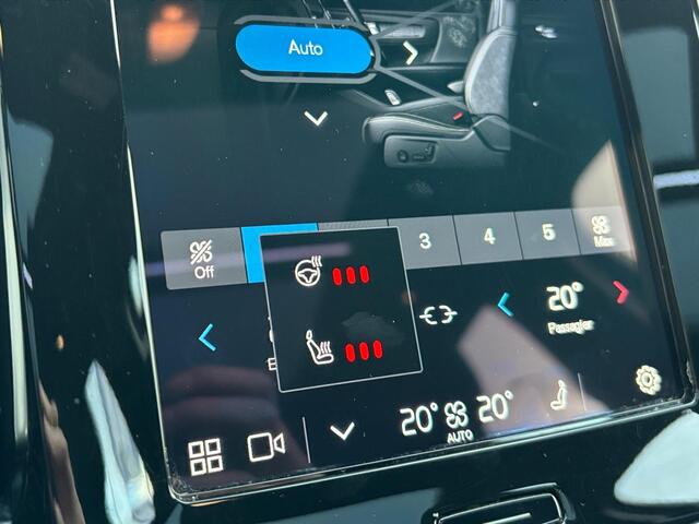 Volvo XC40 Recharge P8 AWD R-Design ? Leder ? H/K ? 360CAM