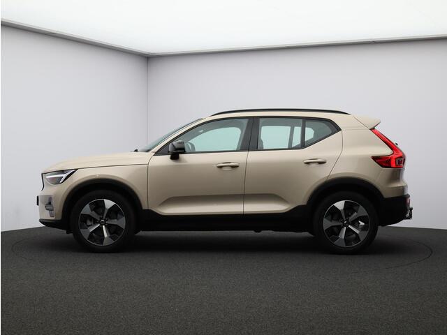 Volvo XC40 2.0 B4 Plus Dark Mild hybrid, Automaat, Trekhaak, Harman Kardon, Elektr. bed. stoelen, Stoel+stuur+voorruitverwarming