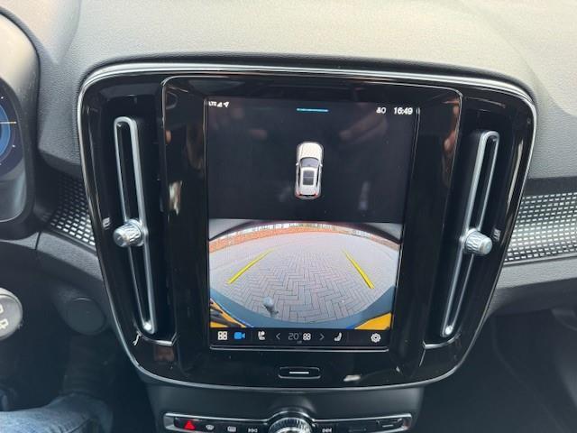 Volvo XC40 Recharge P8 AWD R-design SOH 92,4%/Trekhaak/Acarplay/Camera/Fabrieksgarantie