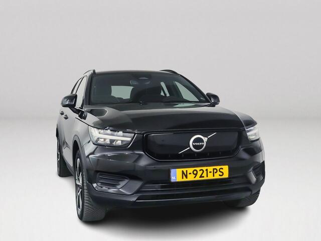 Volvo XC40 Recharge Twin Plus | Parkeercamera | Stoel- en Stuurverwarming | Getint glas | Trekhaak