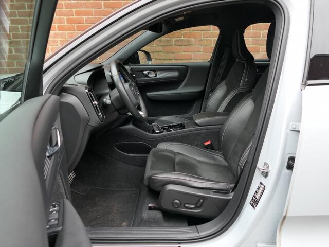 Volvo XC40 1.5 T3 AUT R-Design 12 MND garantie Camera / Apple carplay & And