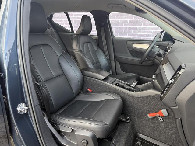 Volvo XC40 2.0 B4 Business Pro LED | verwarmde voorstoelen | Stuurwiel verwarming | lederen bekleding | 360 graden camera | elektrische achter klep | Adaptieve cruise control | Volvo On Call | All Season banden |